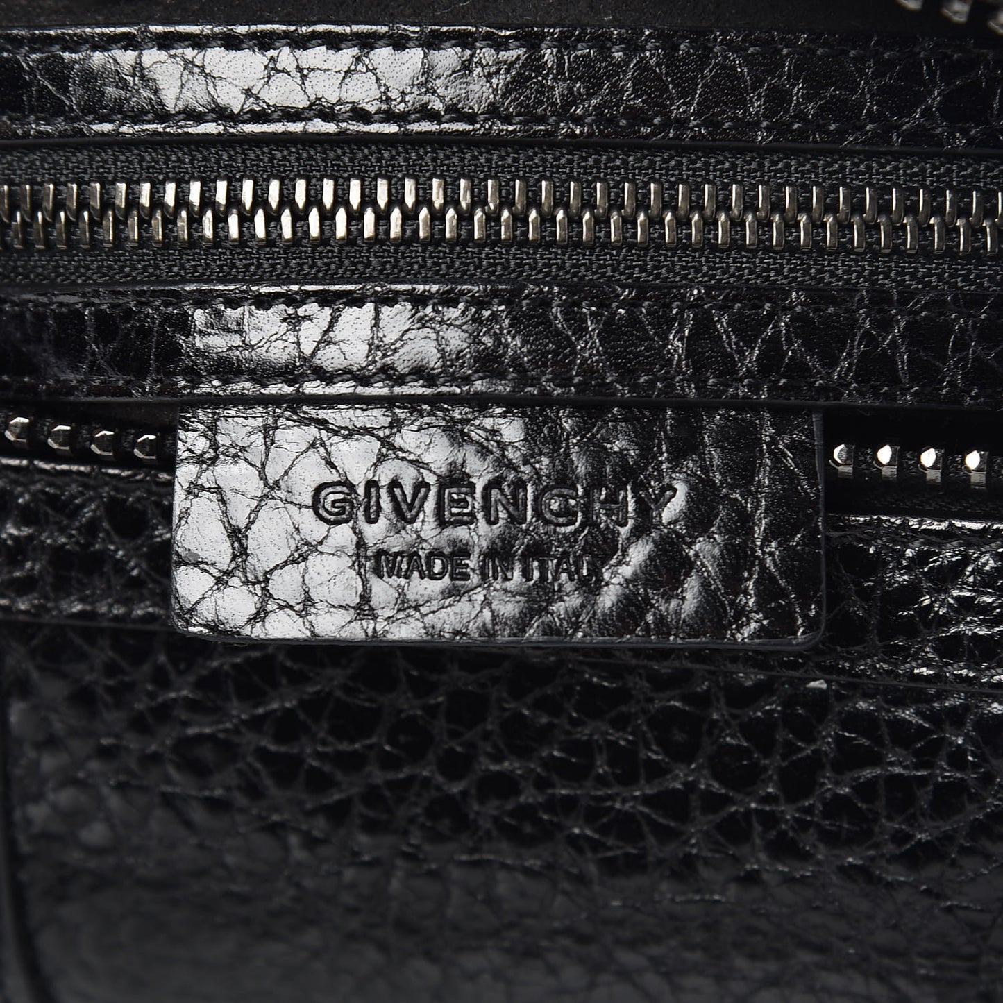 Glazed Pebbled Calfskin Medium Lucrezia Black
