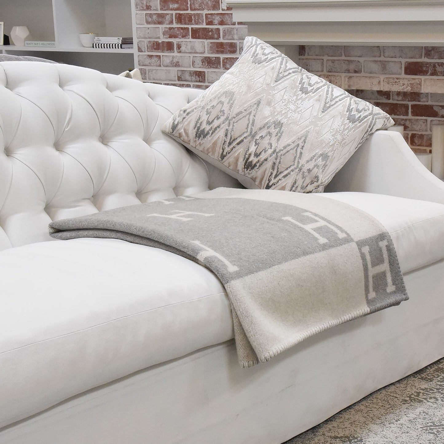 Wool Cashmere New Classic Avalon Blanket Ecru Gris Clair