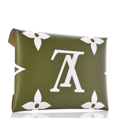 Louis Vuitton Monogram Giant Kirigami Pochette Set 4 of 9