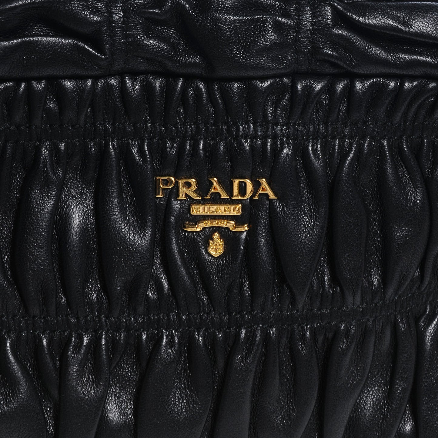 Nappa Gaufre Leather Pochette Crossbody Bag Nero Black
