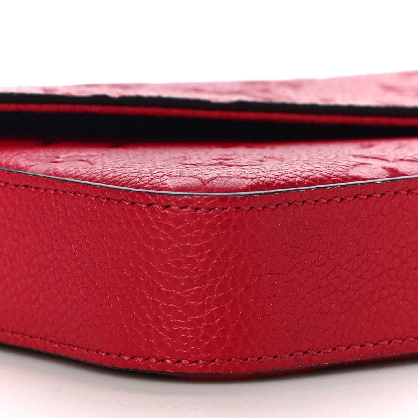 Empreinte Pochette Felicie Chain Wallet Scarlet