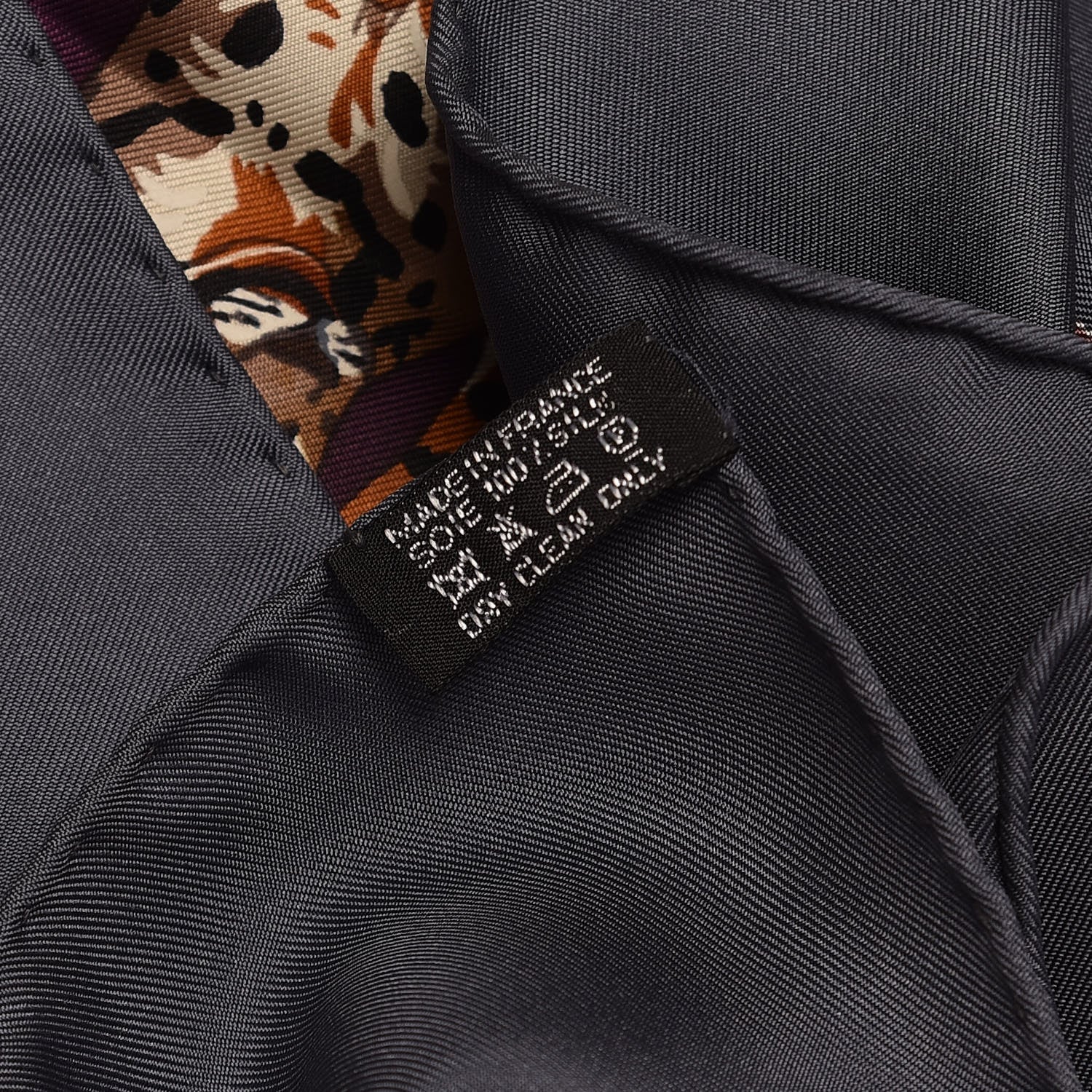 Hermes Silk Tendresse Feline Scarf 90 Anthracite Prune Bordeaux 4 of 4