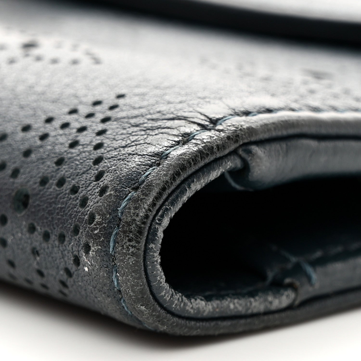 Louis Vuitton Mahina Amelia Wallet Marine 9 of 10