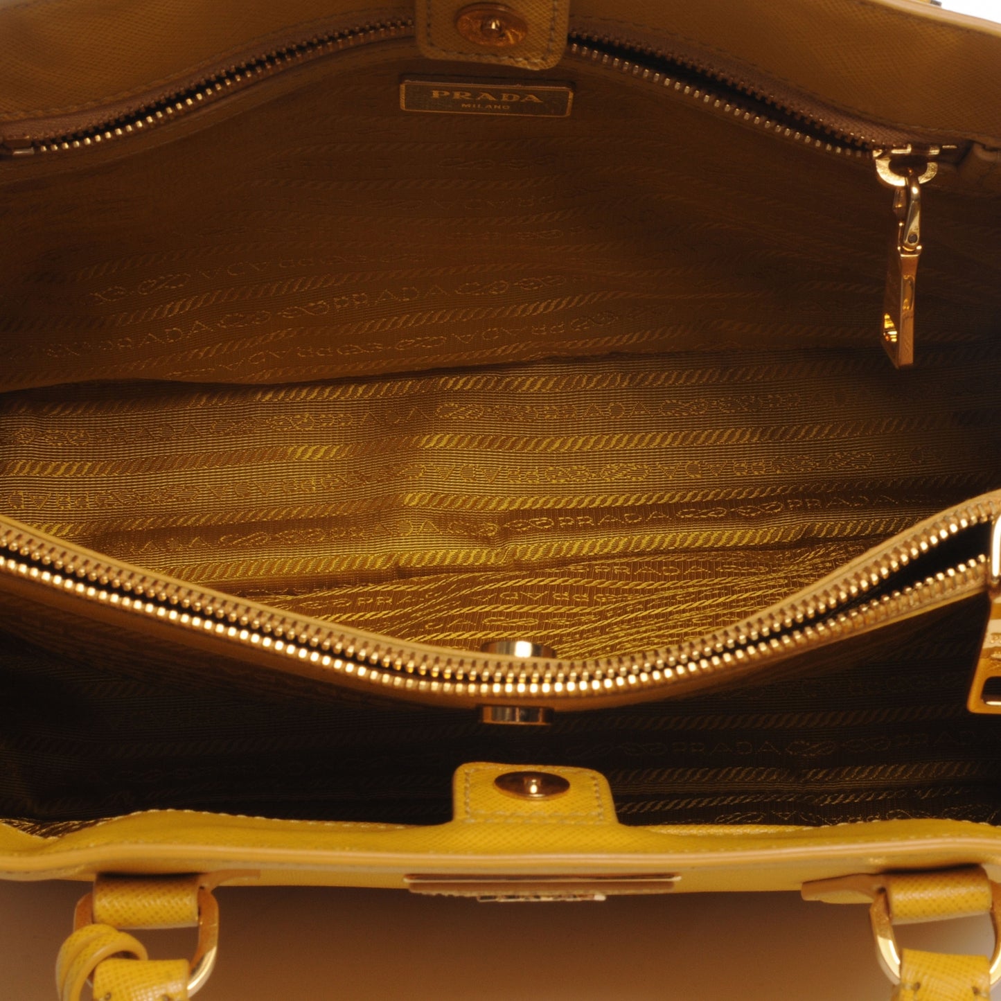 Saffiano Lux Medium Tote Mimosa
