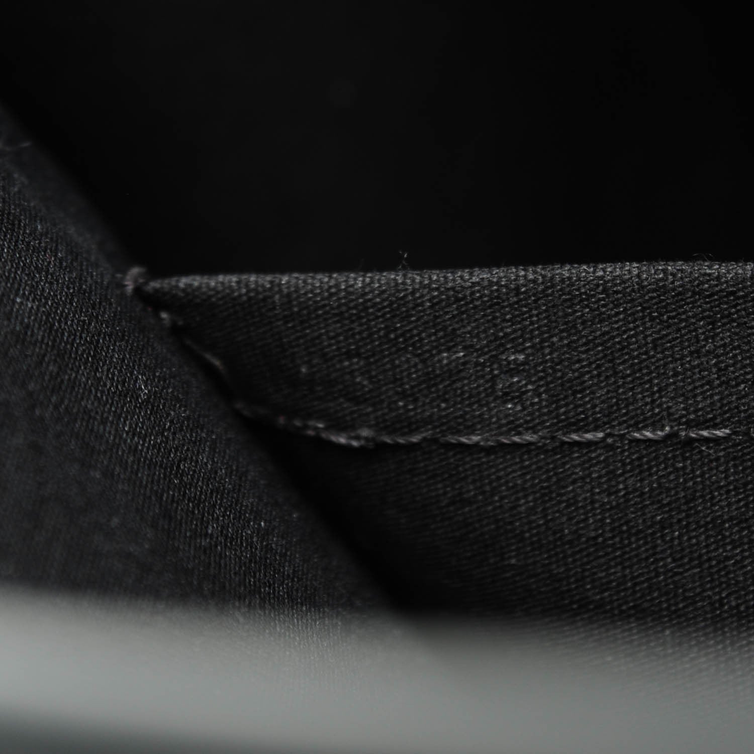 Louis Vuitton Epi Madeleine GM Black 7 of 7