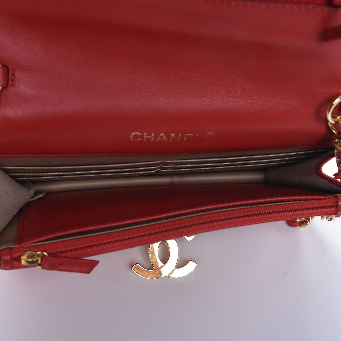 Lambskin Quilted Golden Class Wallet on Chain WOC Red