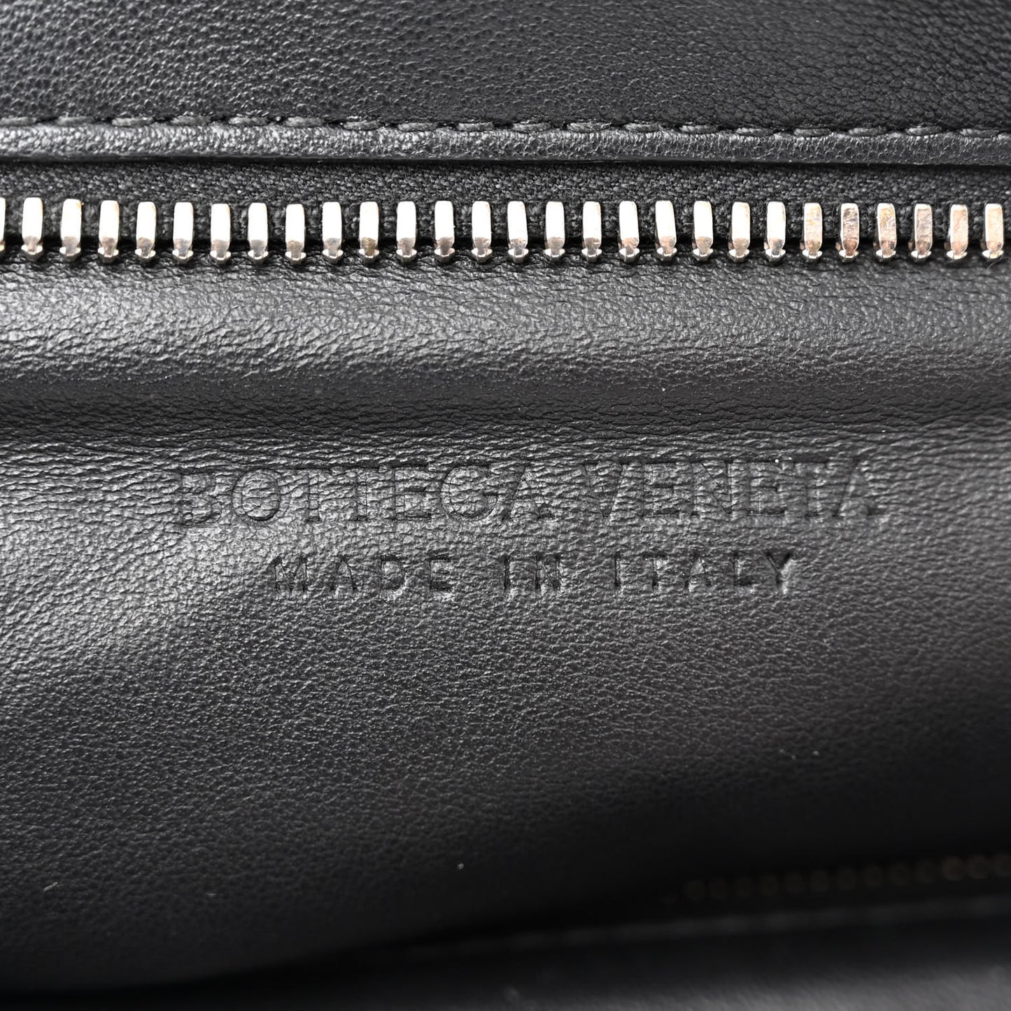 BOTTEGA VENETA Nappa Intrecciato BV Twist Black