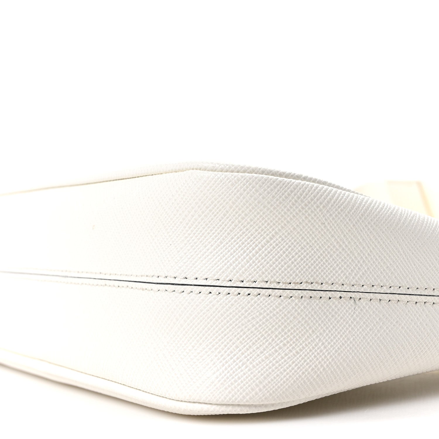 Prada Saffiano Re-Edition 2005 Shoulder Bag White 9 of 9