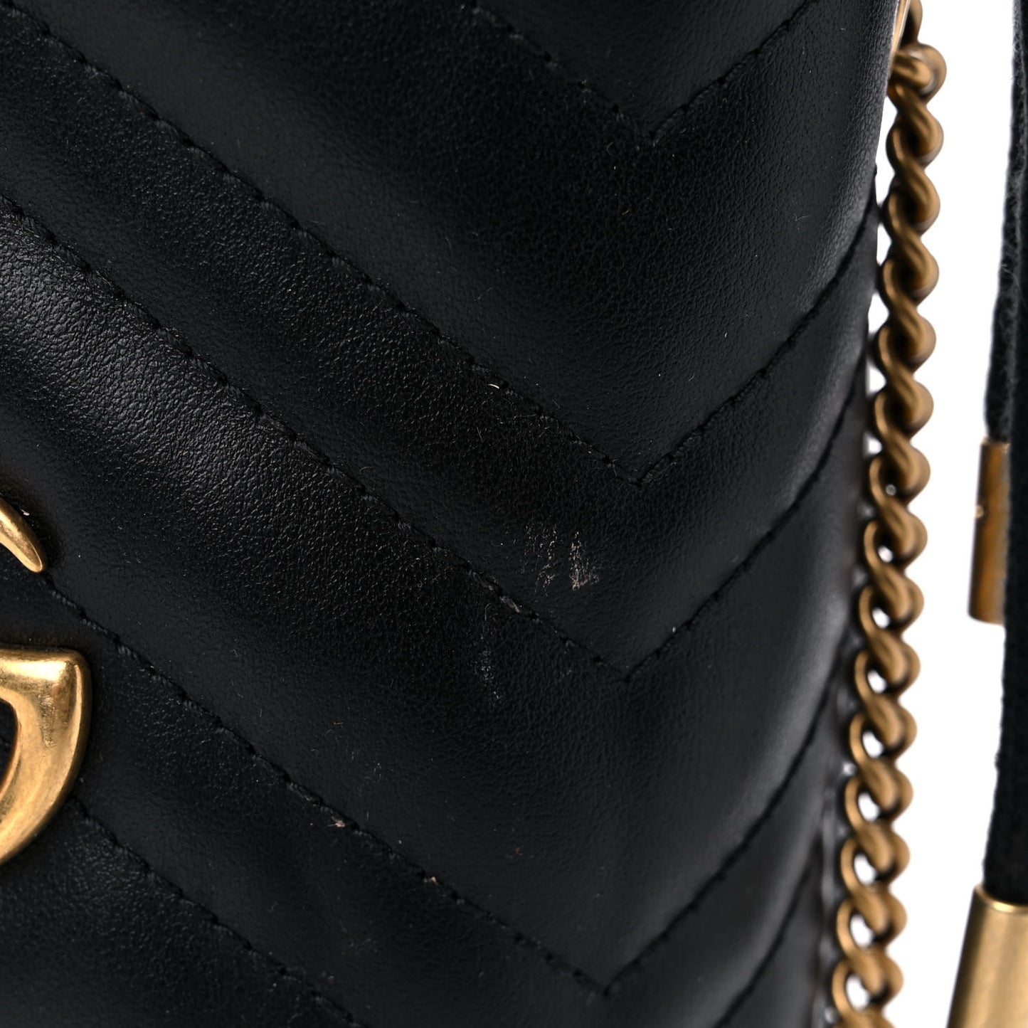Calfskin Matelasse Mini GG Marmont 2.0 Bucket Bag Black