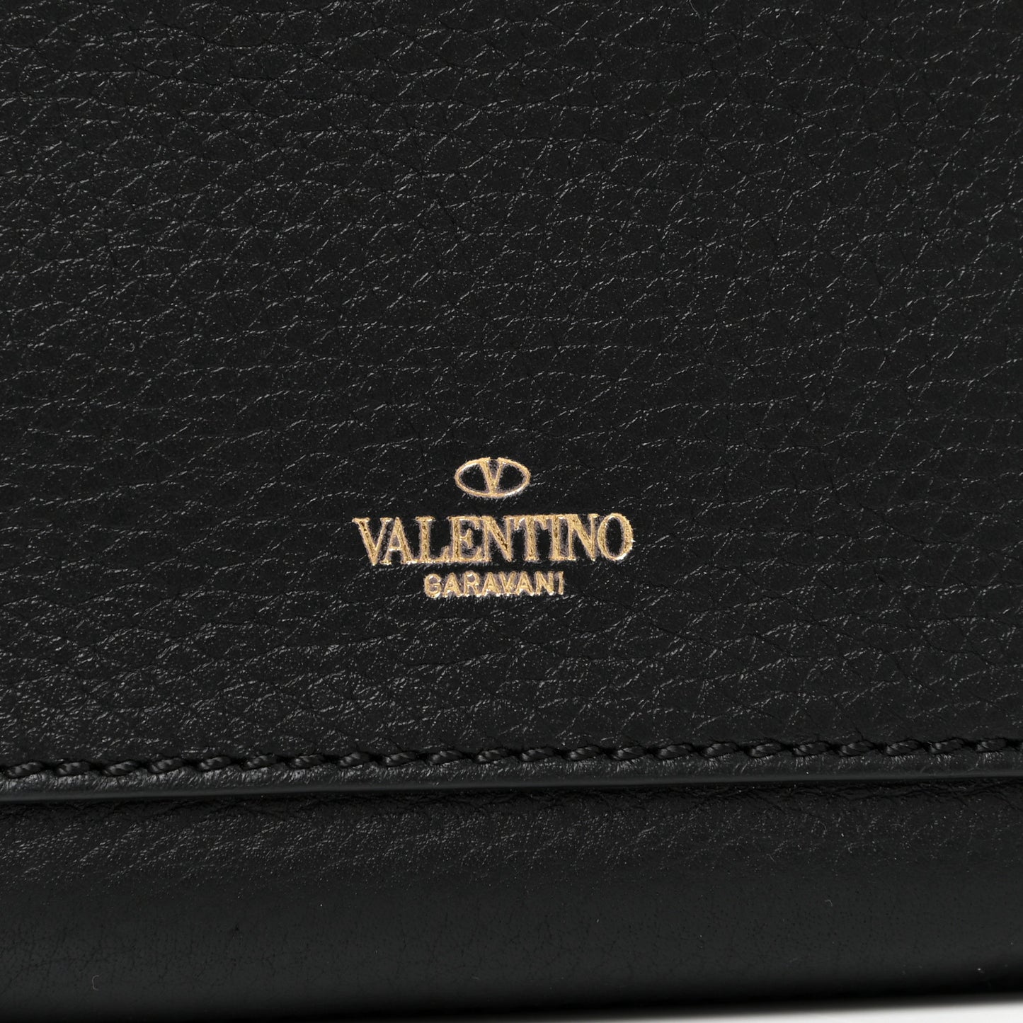 Grained Calfskin Rockstud Saddle Bag Black