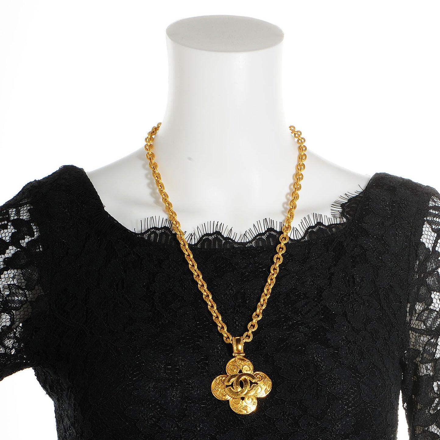 CC Pendant Chain Necklace Gold