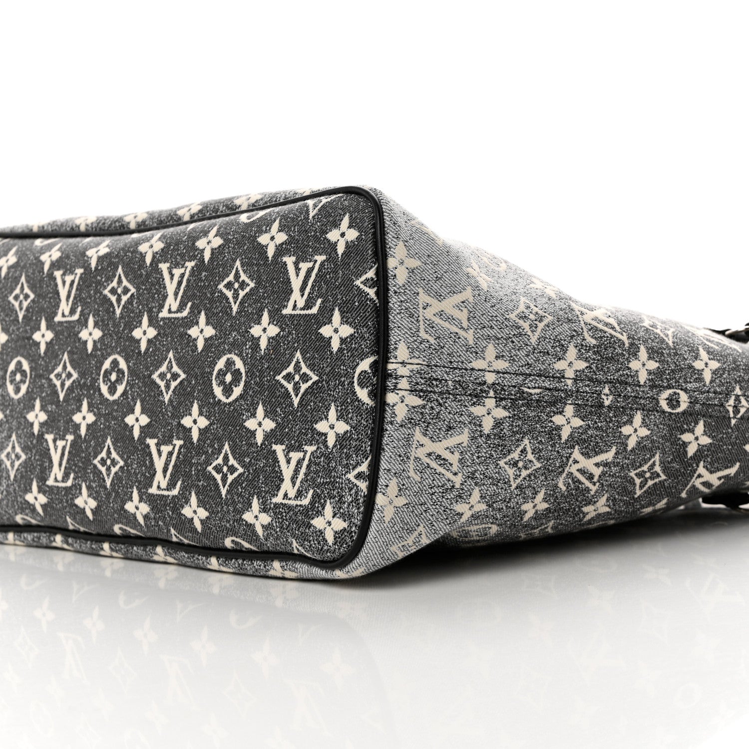 Louis Vuitton Denim Monogram Jacquard Neverfull MM Grey 9 of 9