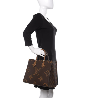 Louis Vuitton Reverse Monogram Giant Onthego MM 3 of 12