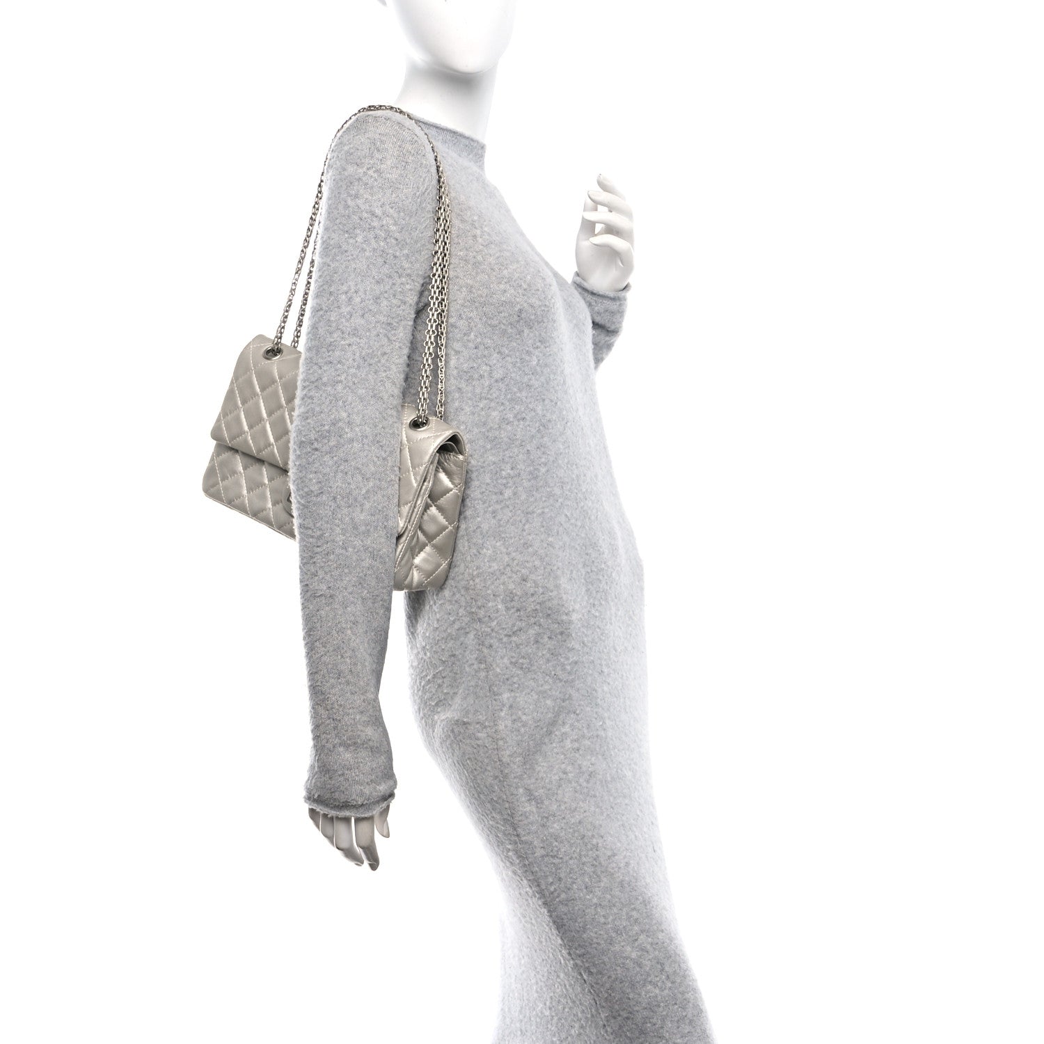 Chanel Metallic Lambskin Quilted 2.55 Reissue 226 Flap Silver 2 of 10