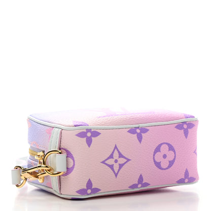 Louis Vuitton Monogram Giant Spring In The City Wapity Case Sunrise Pastel 4 of 6