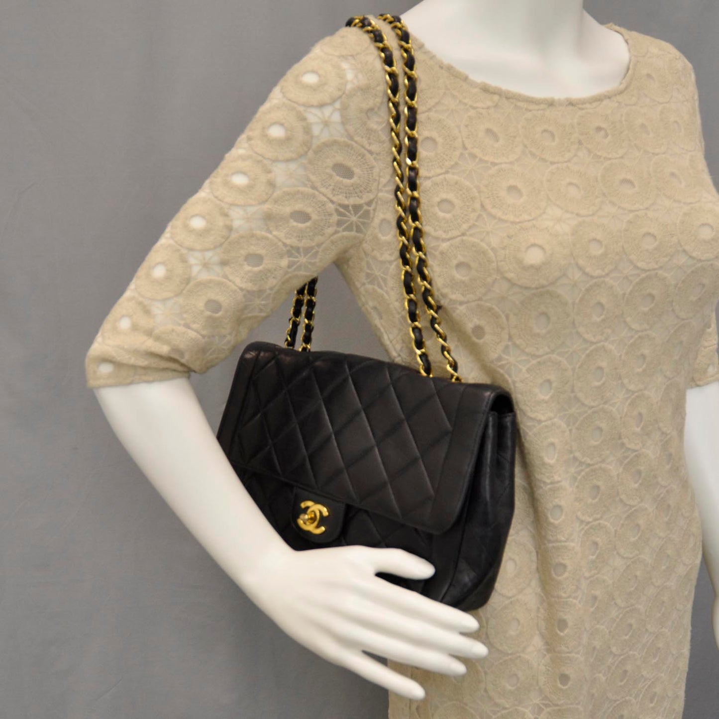 Lambskin Medium Flap Black