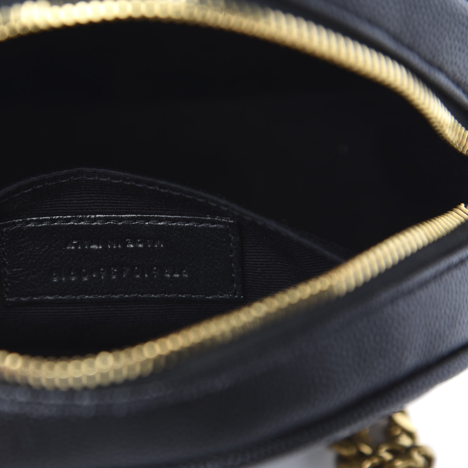 Saint Laurent Grain De Poudre Matelasse Chevron Quilted Round Vinyle Camera Bag Black 7 of 10
