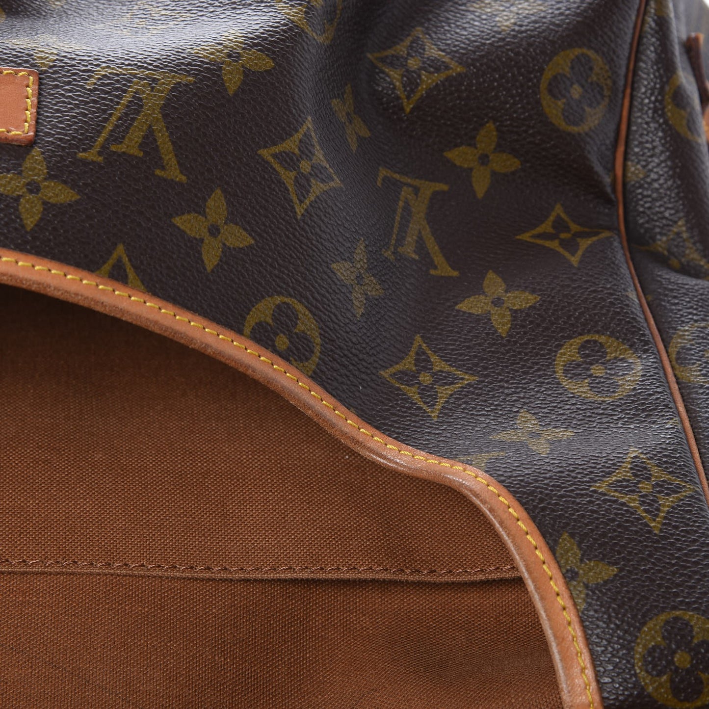 Monogram Saumur 35