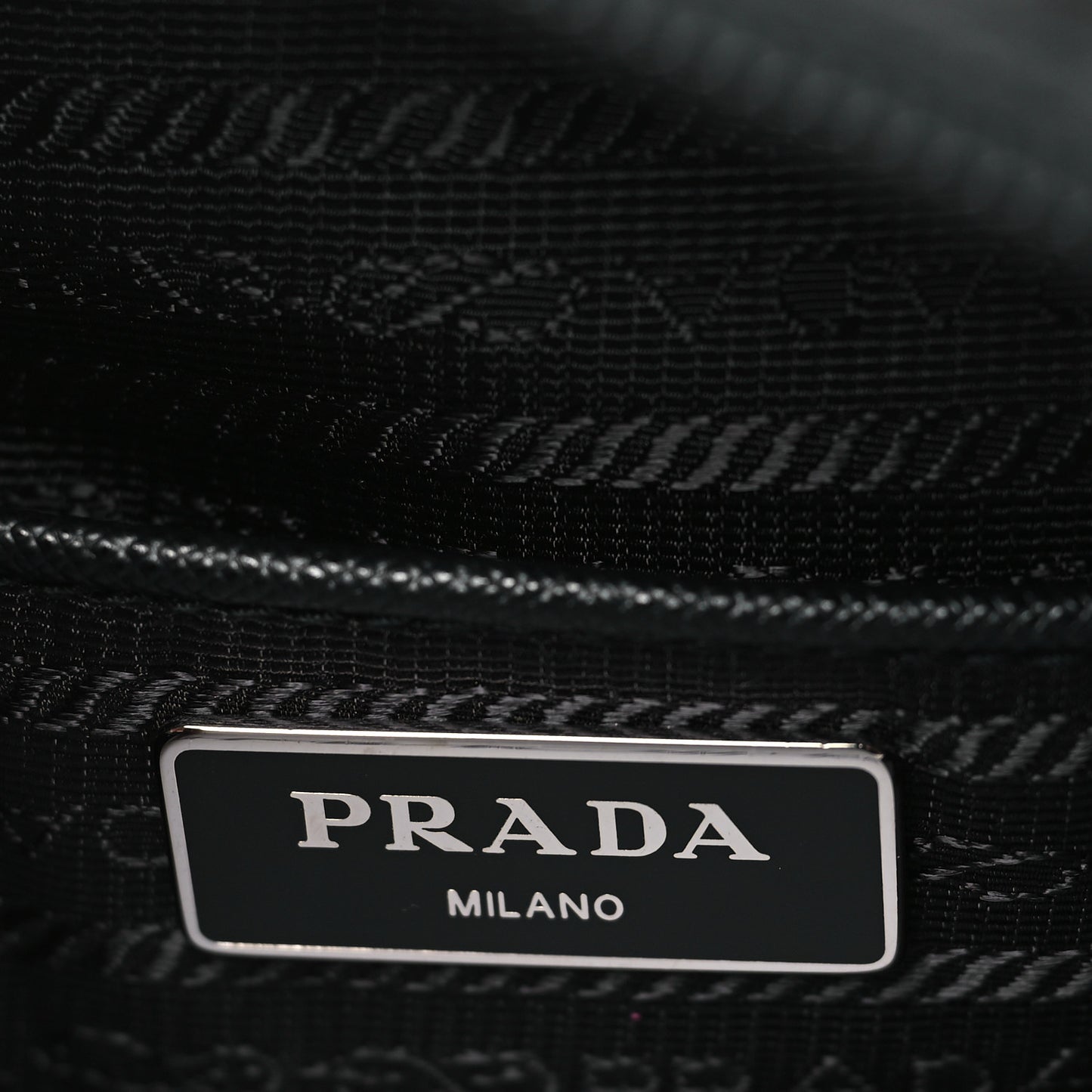 Tessuto Nylon Messenger Bag Black