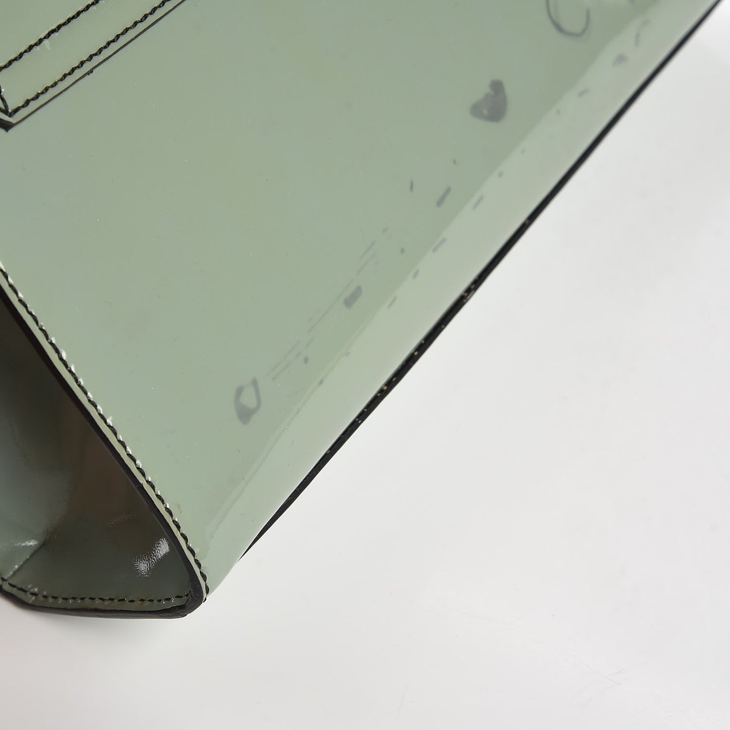 Patent Medium Emily Chain Shoulder Bag Green