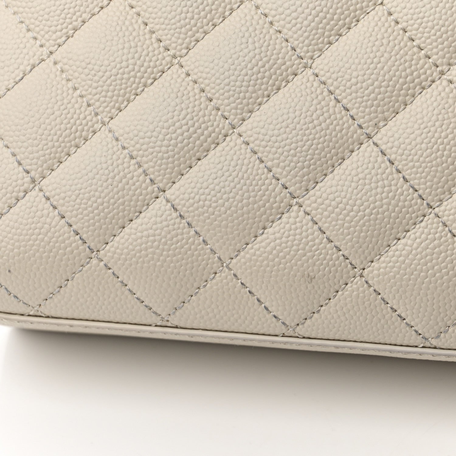Saint Laurent Grain De Poudre Textured Mixed Matelasse Medium Triquilt Monogram Satchel Crema Soft 17 of 20