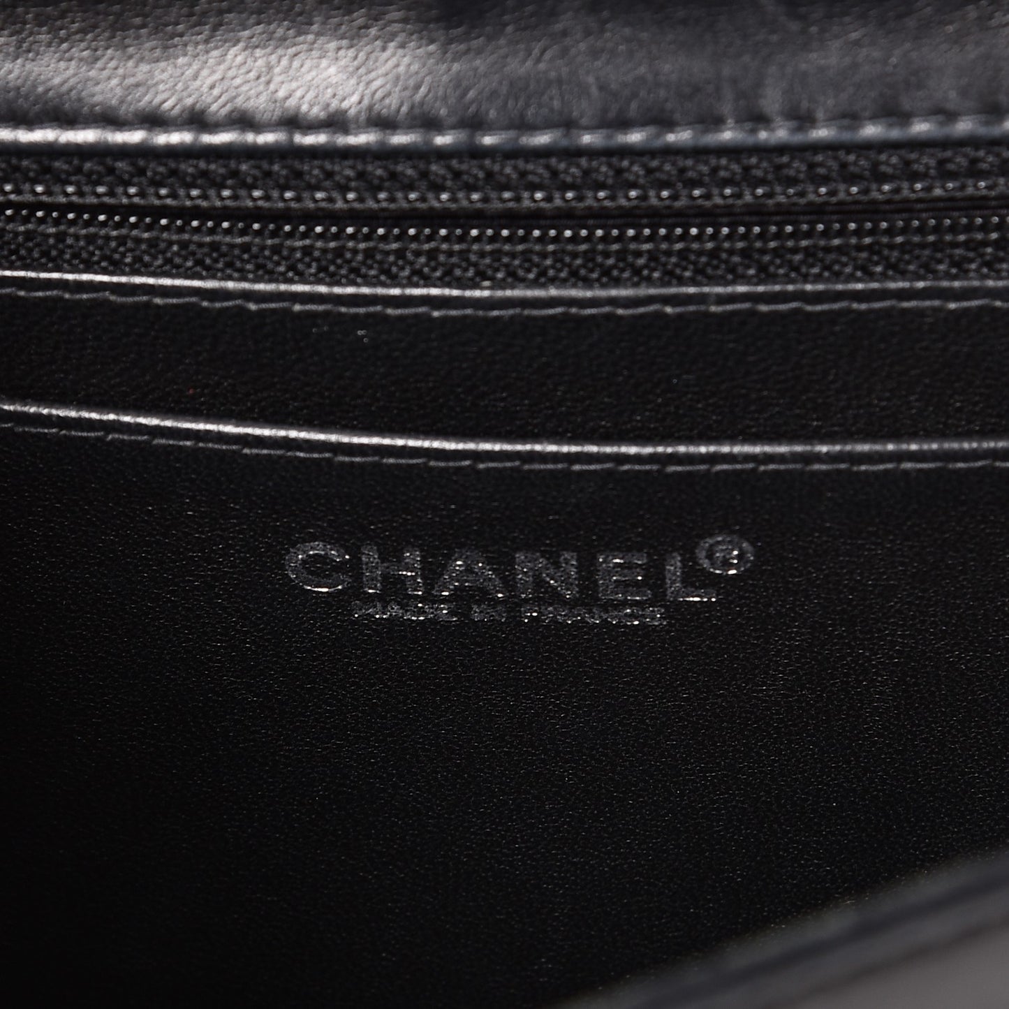 Patent Square Quilted Flap White Black