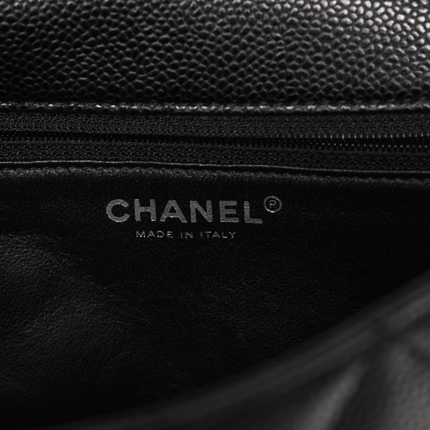 Caviar Quilted Medium Kelly Flap Black