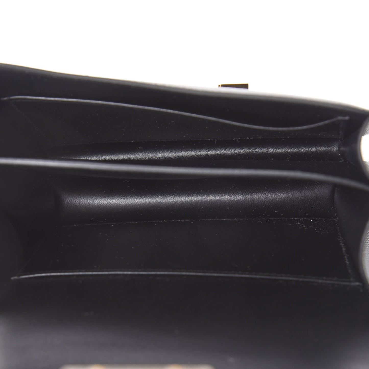 Epsom Constance 18 Black
