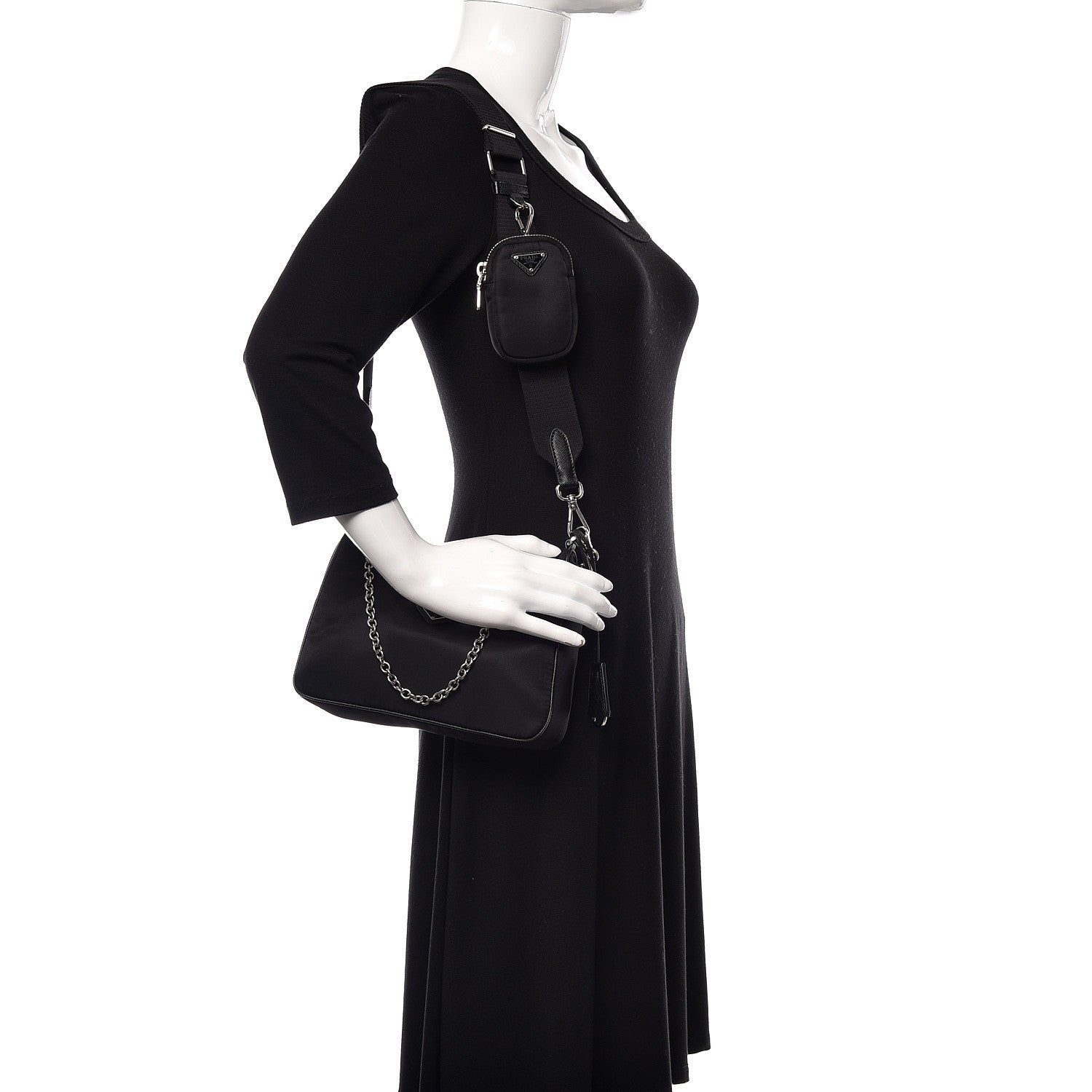 Prada Nylon Re-Edition 2005 Shoulder Bag Black 2 of 11