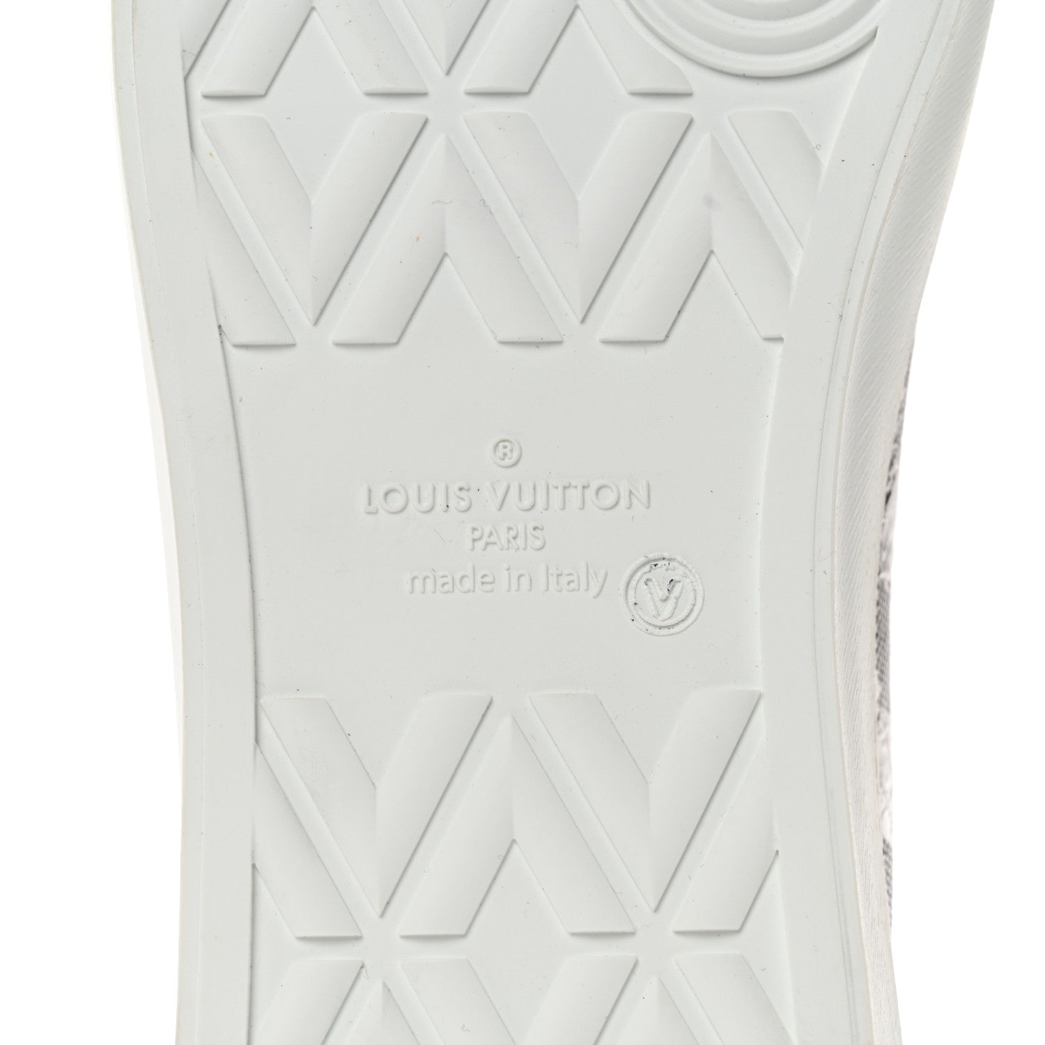 Louis Vuitton Metallic Patent Embossed Damier Tattoo Mens Low Top Sneakers 7.5 Grey 8 of 9