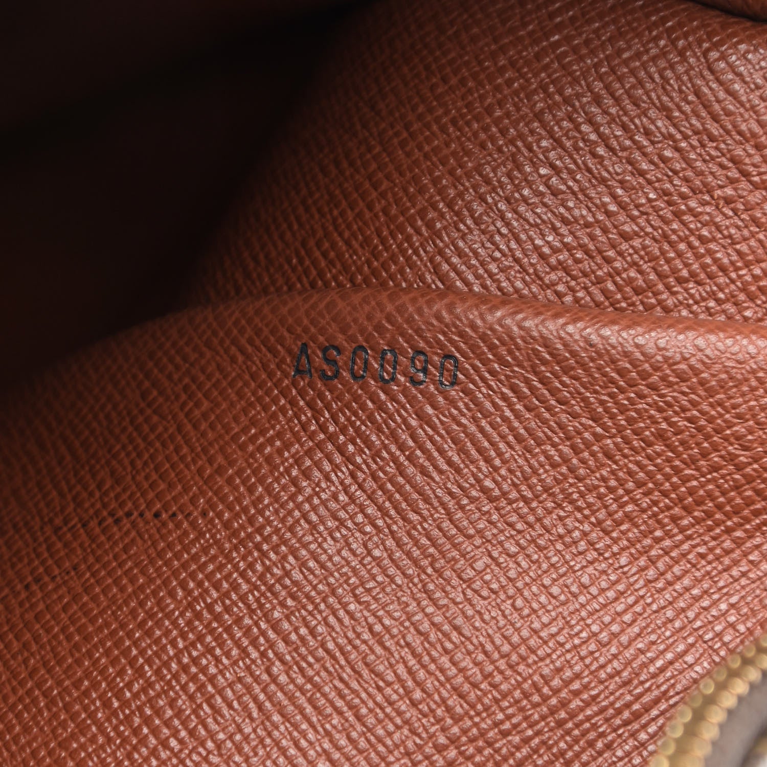 Louis Vuitton Monogram Boulogne 30 7 of 20