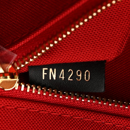 Louis Vuitton Reverse Monogram Giant Onthego MM 7 of 9