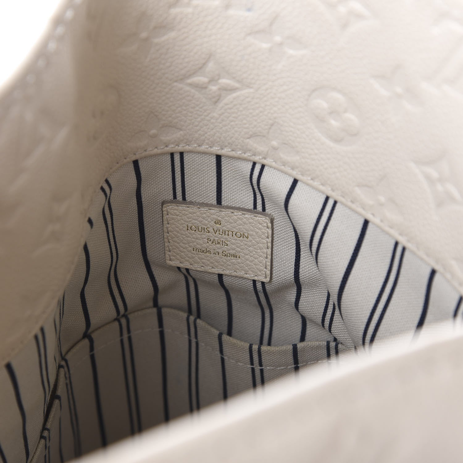 Louis Vuitton Empreinte Artsy MM Neige 6 of 9