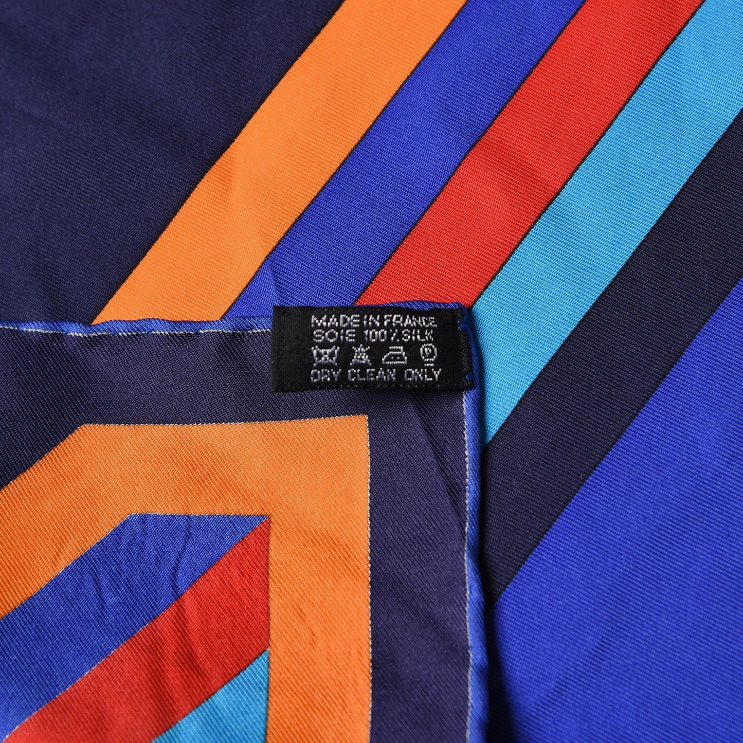 Silk Les Jeux d'Scarf 90 Caban Bleu Klein Rouge