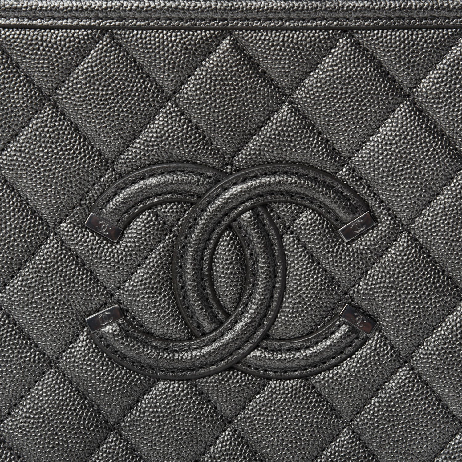 Chanel Metallic Caviar Quilted Medium CC Filigree Vanity Case Dark Silver 10 of 10