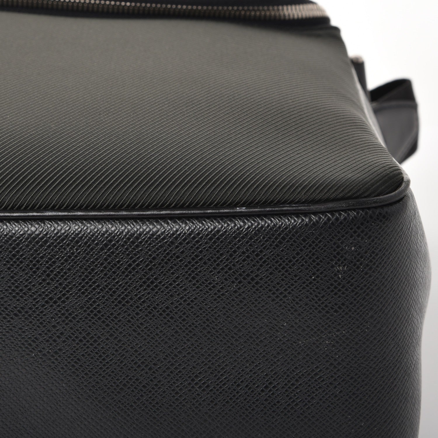 Louis Vuitton Taiga Taimyr Messenger Bag Ardoise 11 of 14