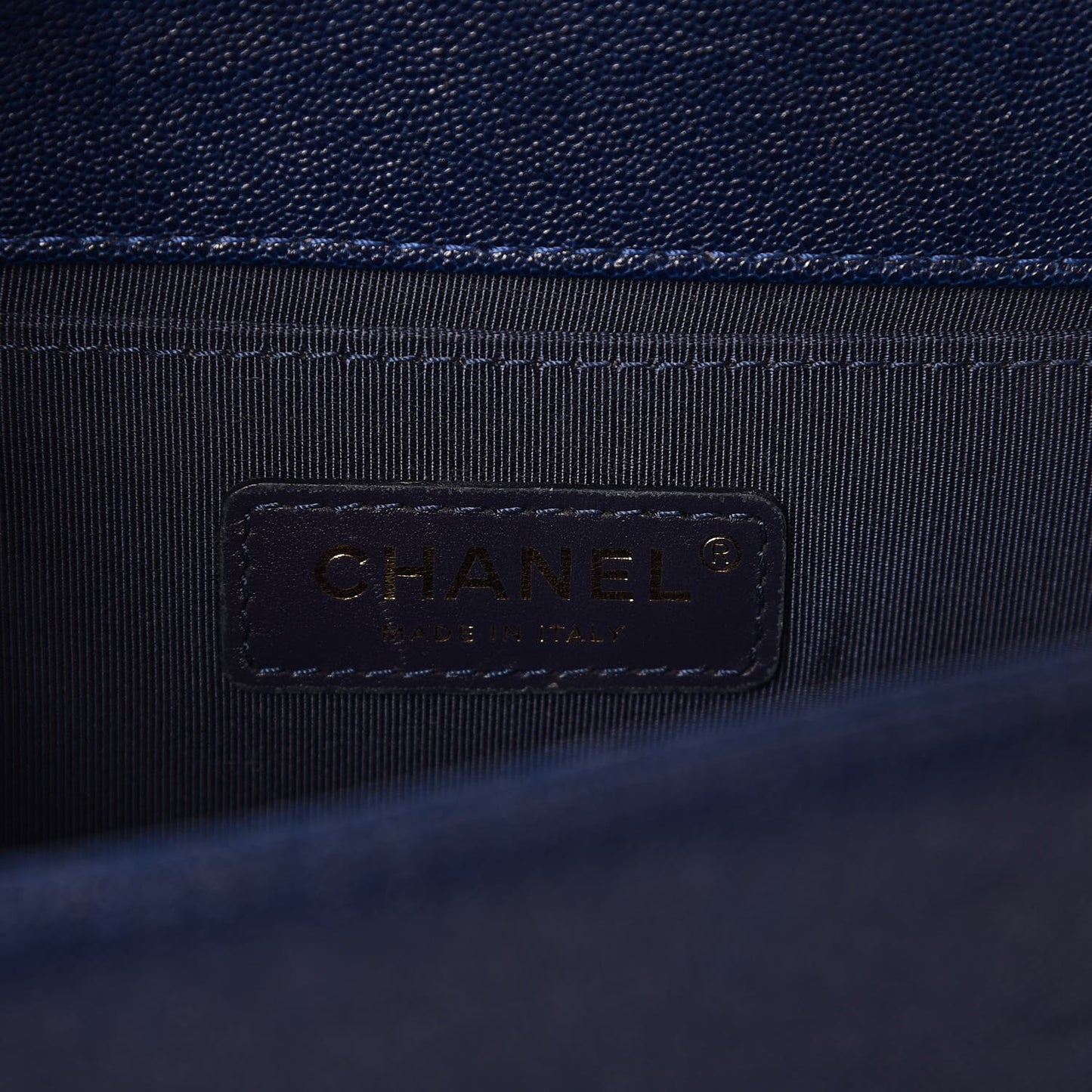 Caviar Quilted Medium Boy Flap Navy