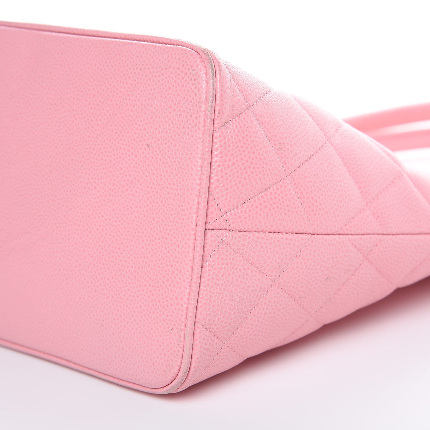 Caviar Quilted Medallion Tote Light Pink
