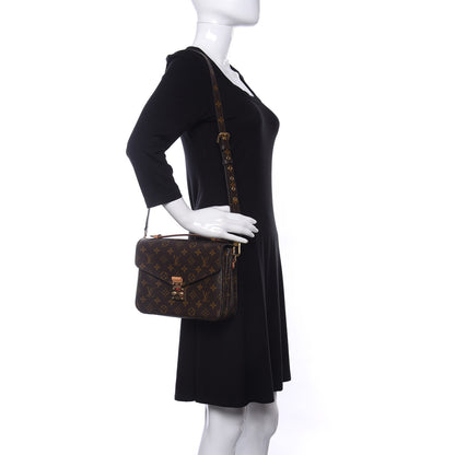 Louis Vuitton Monogram Pochette Metis 2 of 8