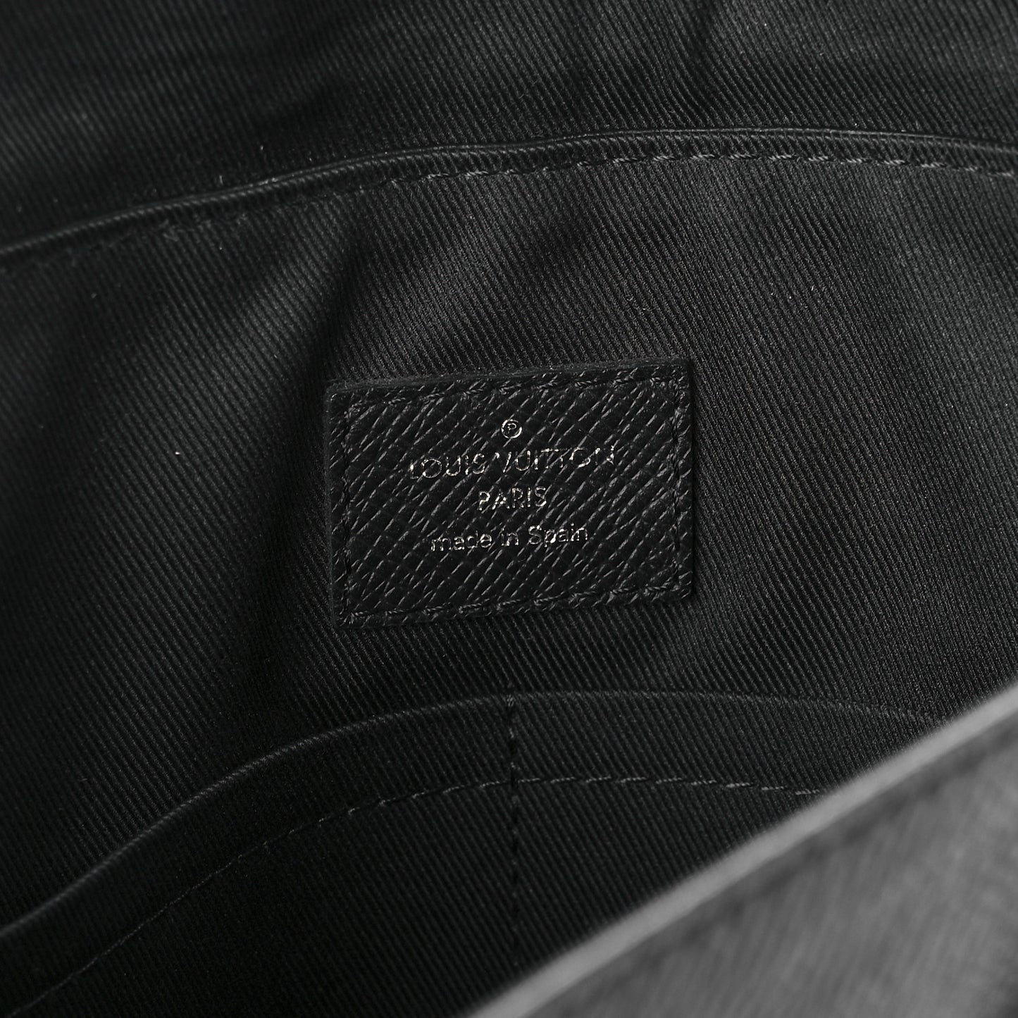 Taigarama Outdoor Flap Messenger Black