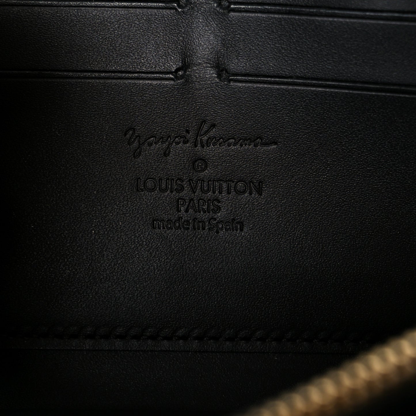 Vernis Kusama Infinity Dots Zippy Wallet Black