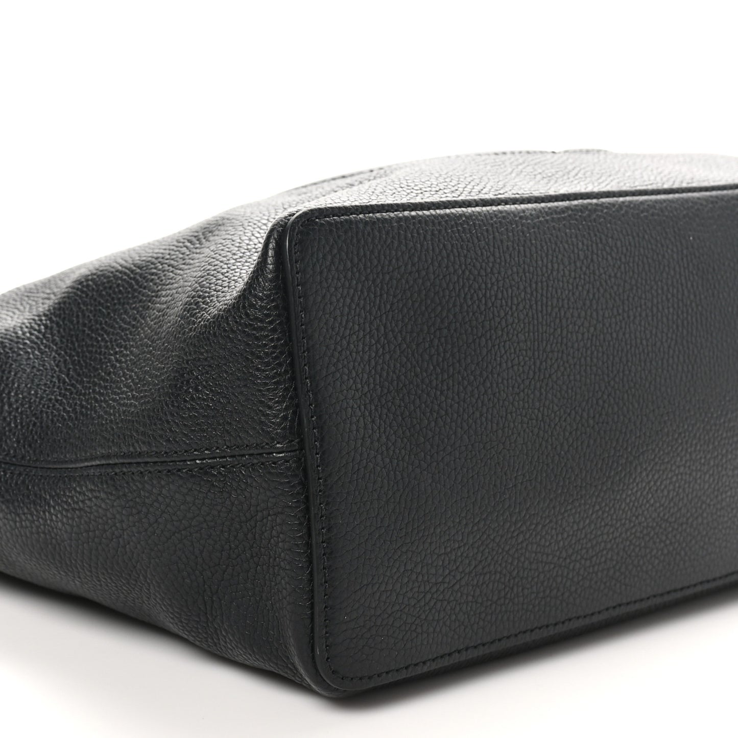 Pebbled Calfskin Large Soho Hobo Black