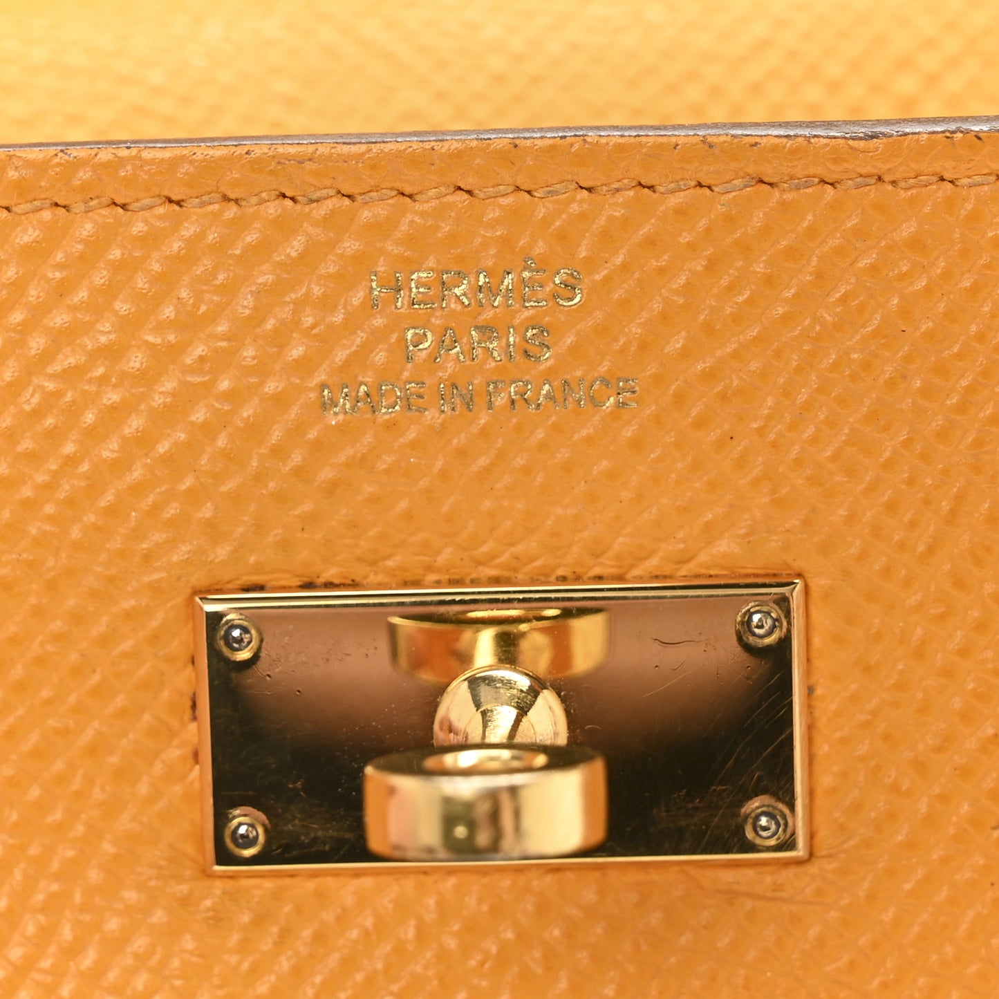 Epsom Kelly Longue Wallet Jaune Ambre