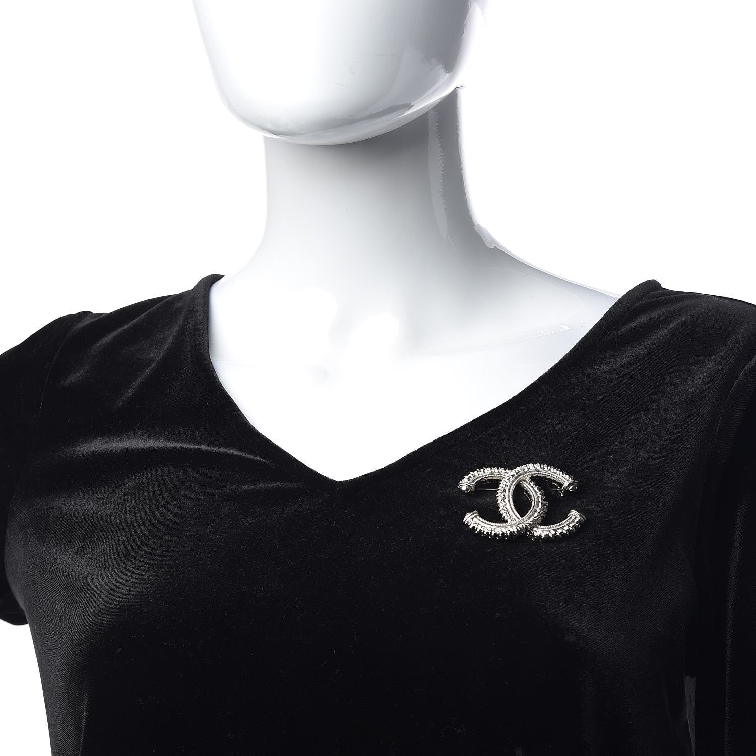Chanel Textured CC Brooch Silver 2 of 5
