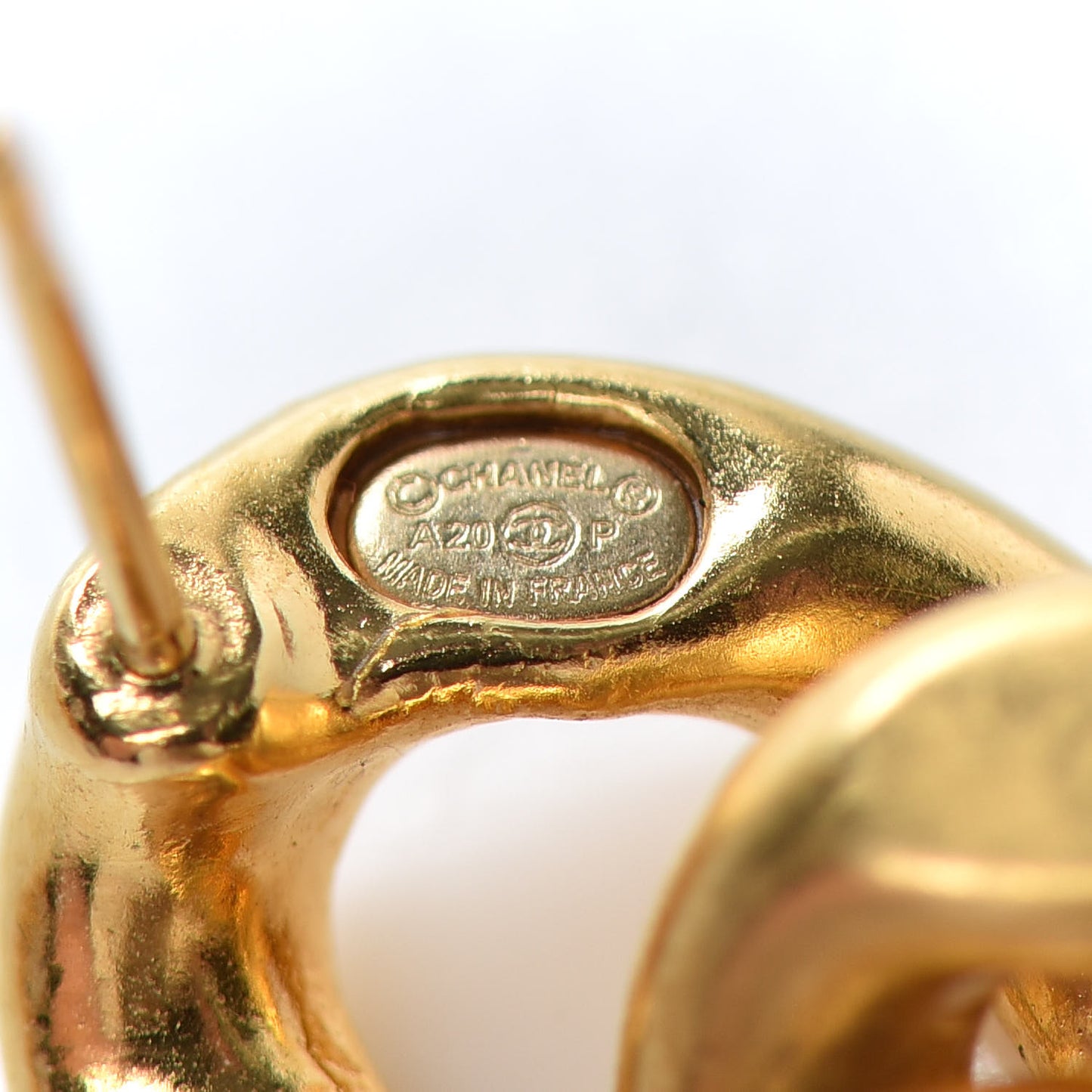 Metal CC Pick Drop Earrings Gold