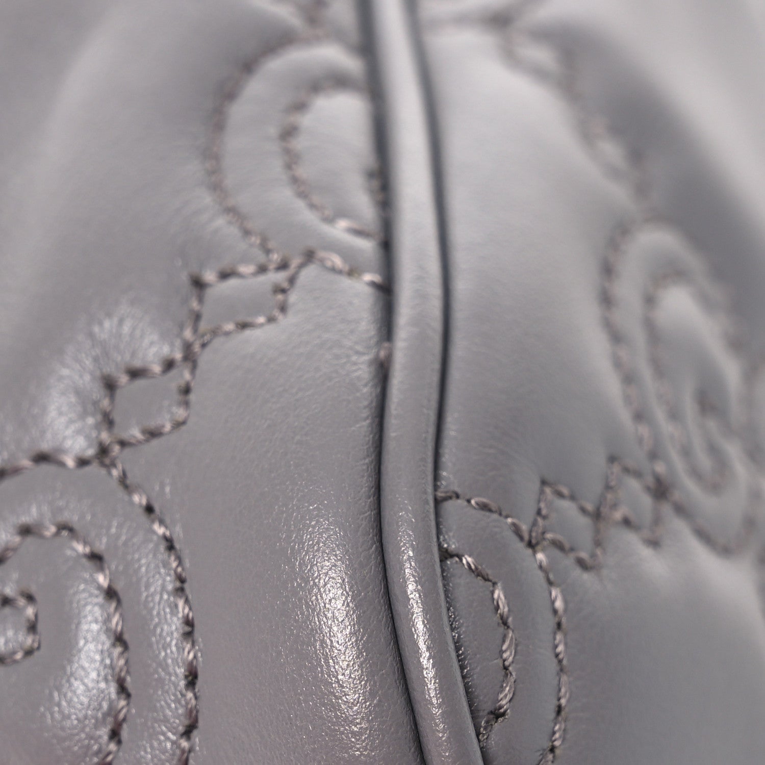 Gucci Calfskin GG Matelasse Chain Handbag Dusty Grey Natural 12 of 12