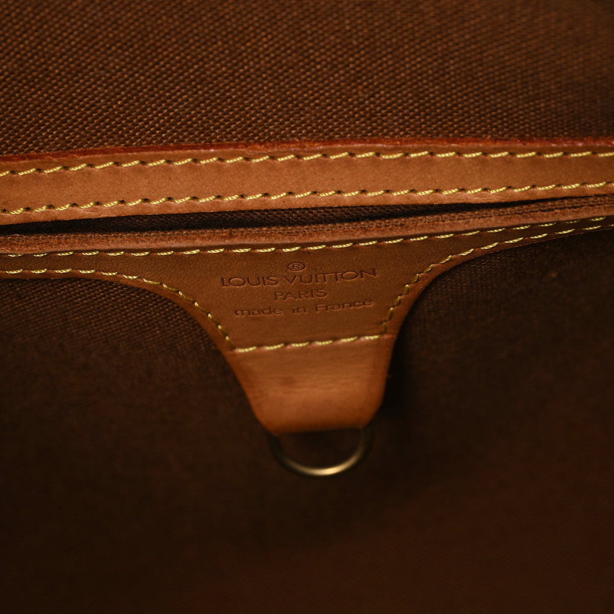 Louis Vuitton Monogram Ellipse MM 6 of 9