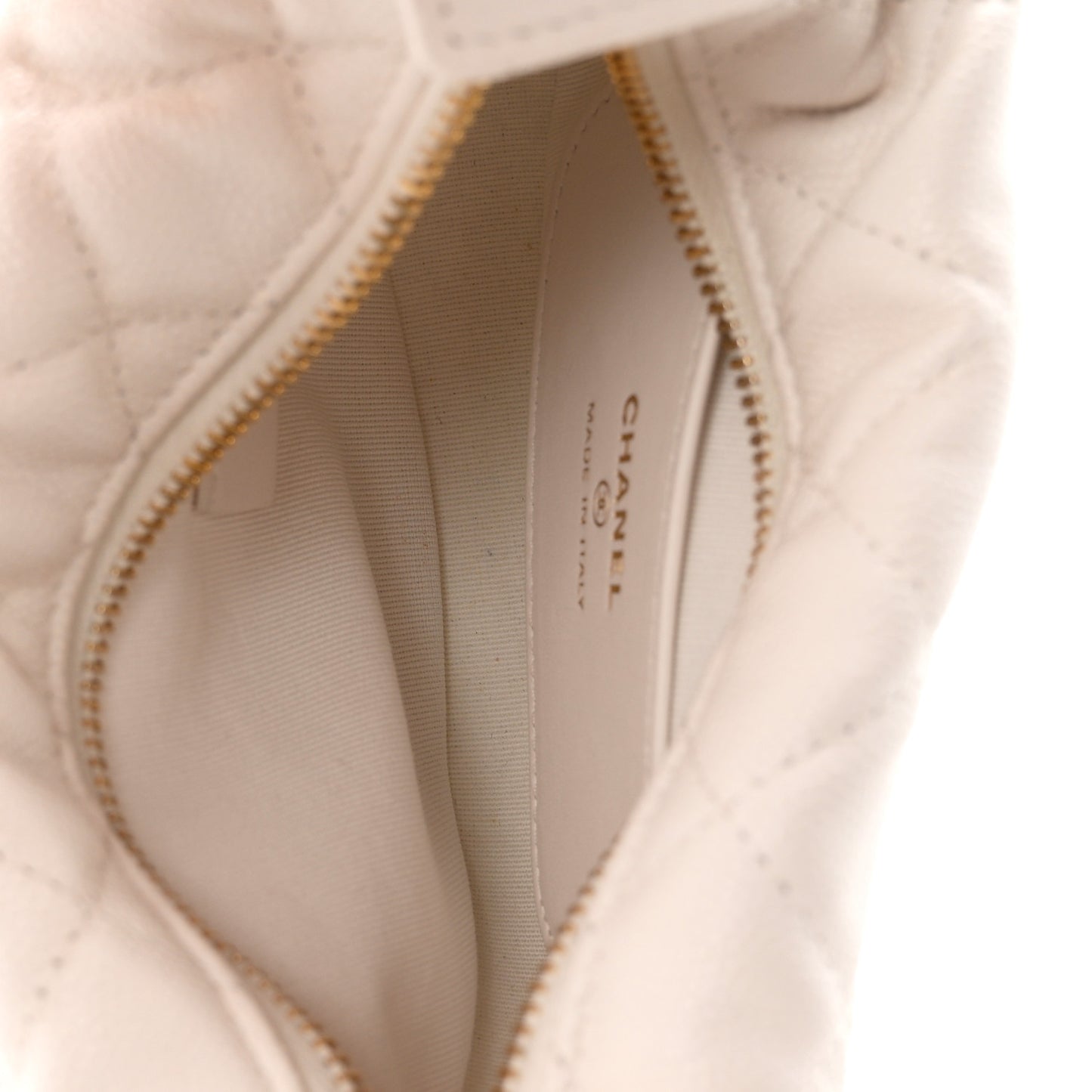 Caviar Quilted Polly Pocket Pouch Hobo White