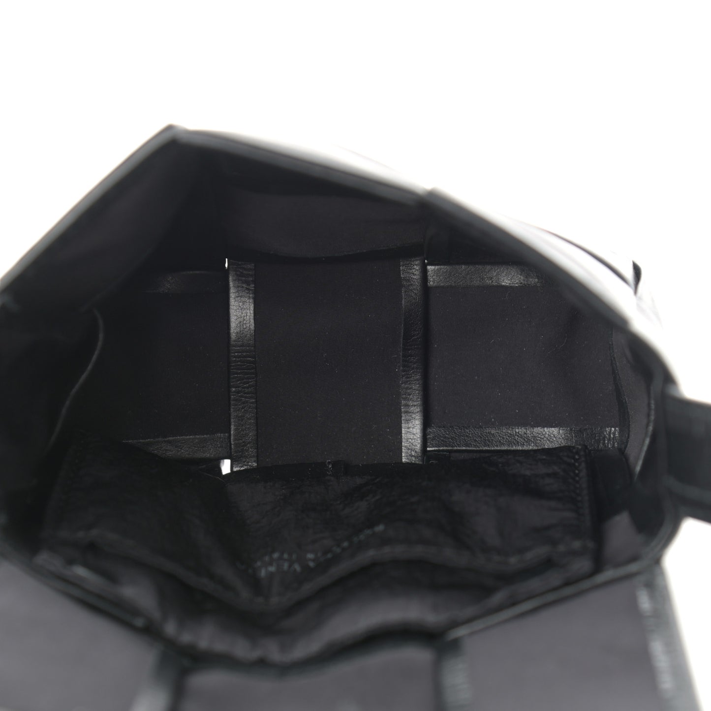 Paper Calfskin Intrecciato Cassette Black