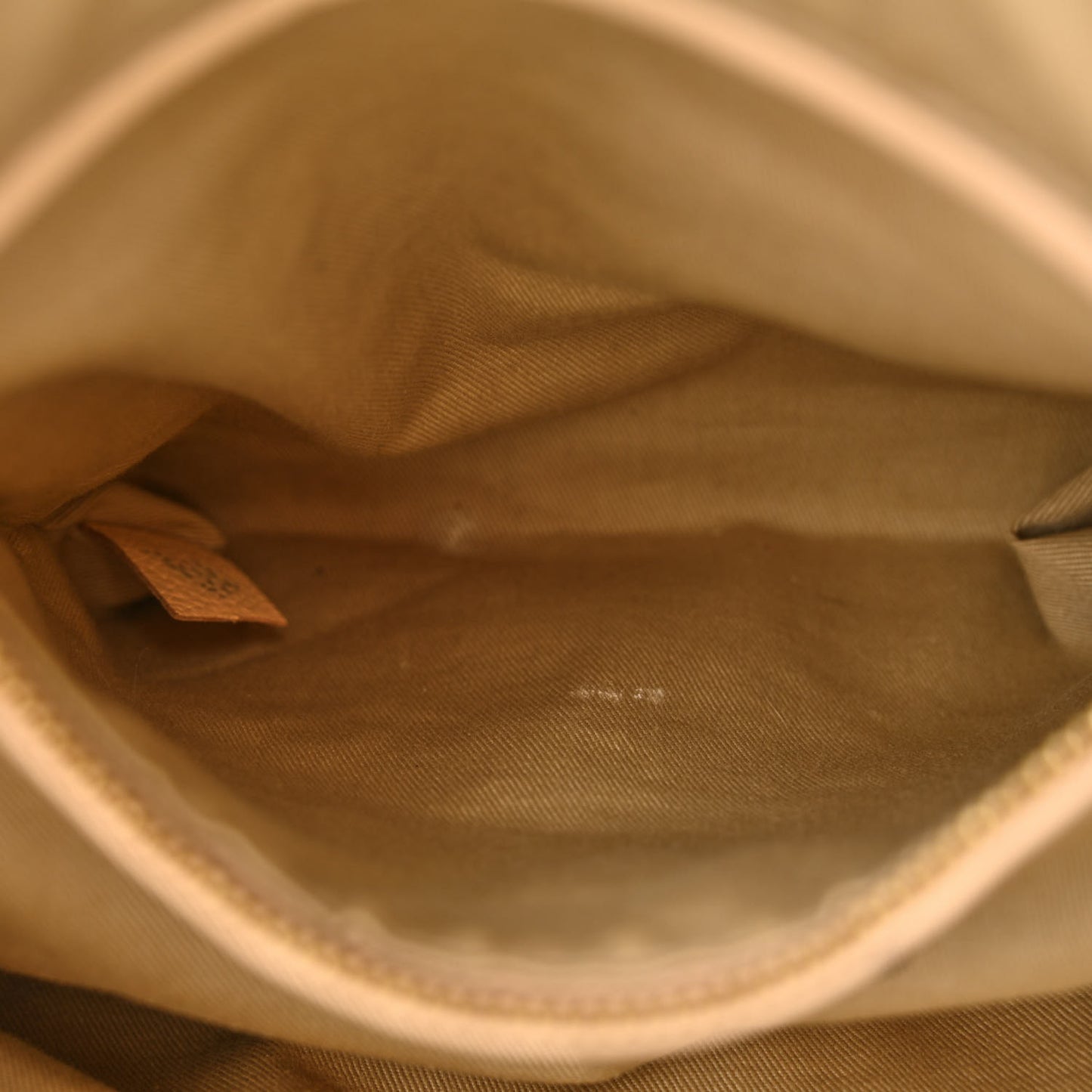 Calfskin Medium PARATY Biscotti Beige
